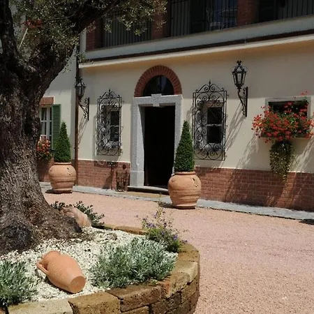 Baroni Hotel 3*