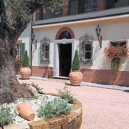 Hotel Baroni