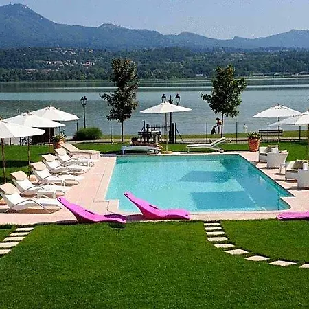 Baroni Hotel 3*